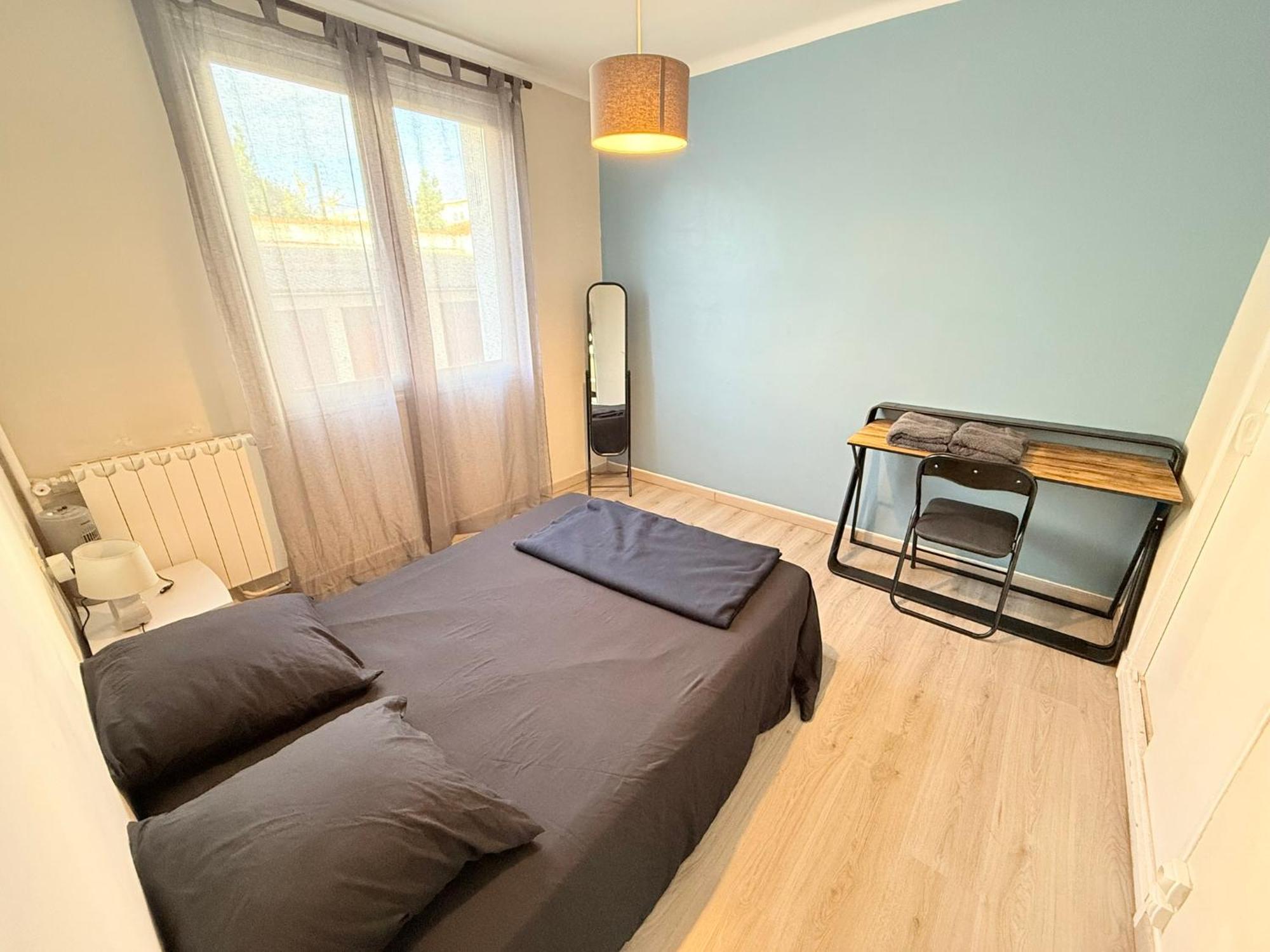 Les Arenes De Nimes - Centre Ville 10 Min Gare -Parking- 2 Chambres Luaran gambar