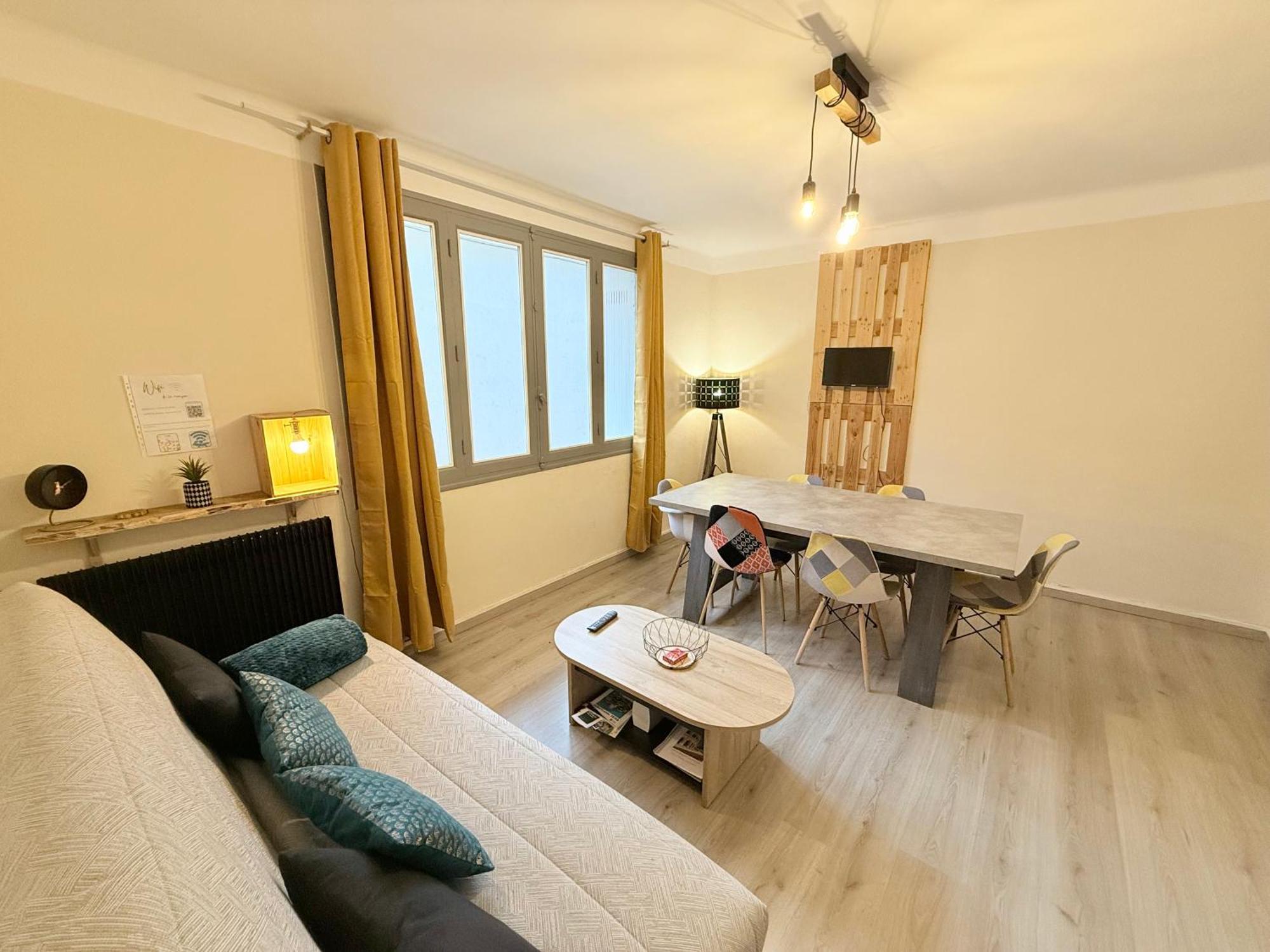 Les Arenes De Nimes - Centre Ville 10 Min Gare -Parking- 2 Chambres Luaran gambar
